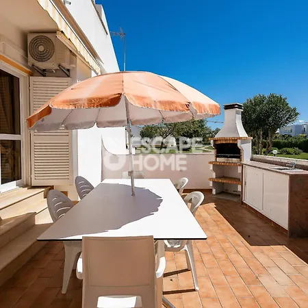 Hébergement de vacances House *